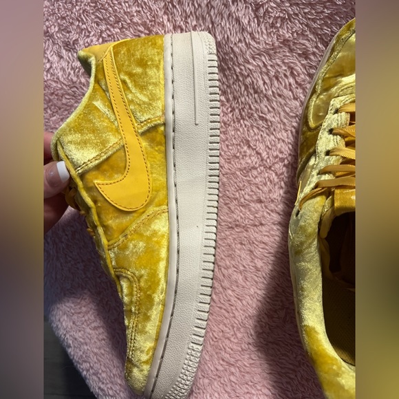 💛Nike Air force 1 low mineral gold💛 in good condition - Picture 6 of 9